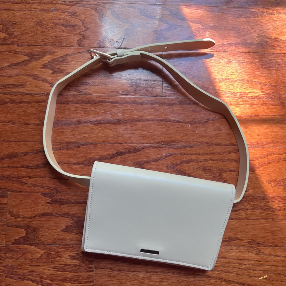 NWT Calvin Klein Cream Crossbody Belt Bag